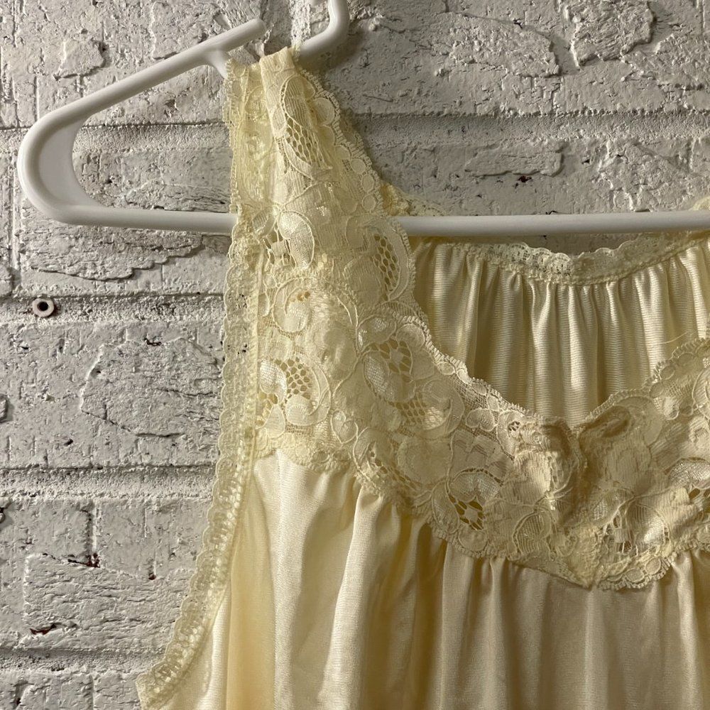 Vintage Yellow Shadowline Maxi Lace Nightgown Slip Small - Picture 4 of 10